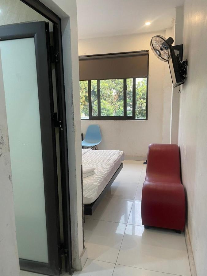 Yen Hoa Motel Ханой Екстер'єр фото